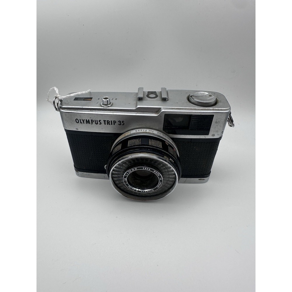 Vintage Olympus Trip 35 35mm Camera For Parts Or Repair ** See Pictures**
